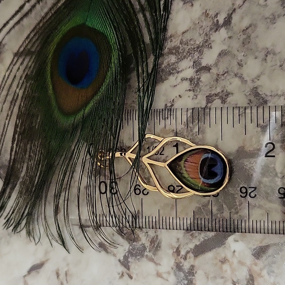 Alea Peacock Pendant - Picture 5 of 6